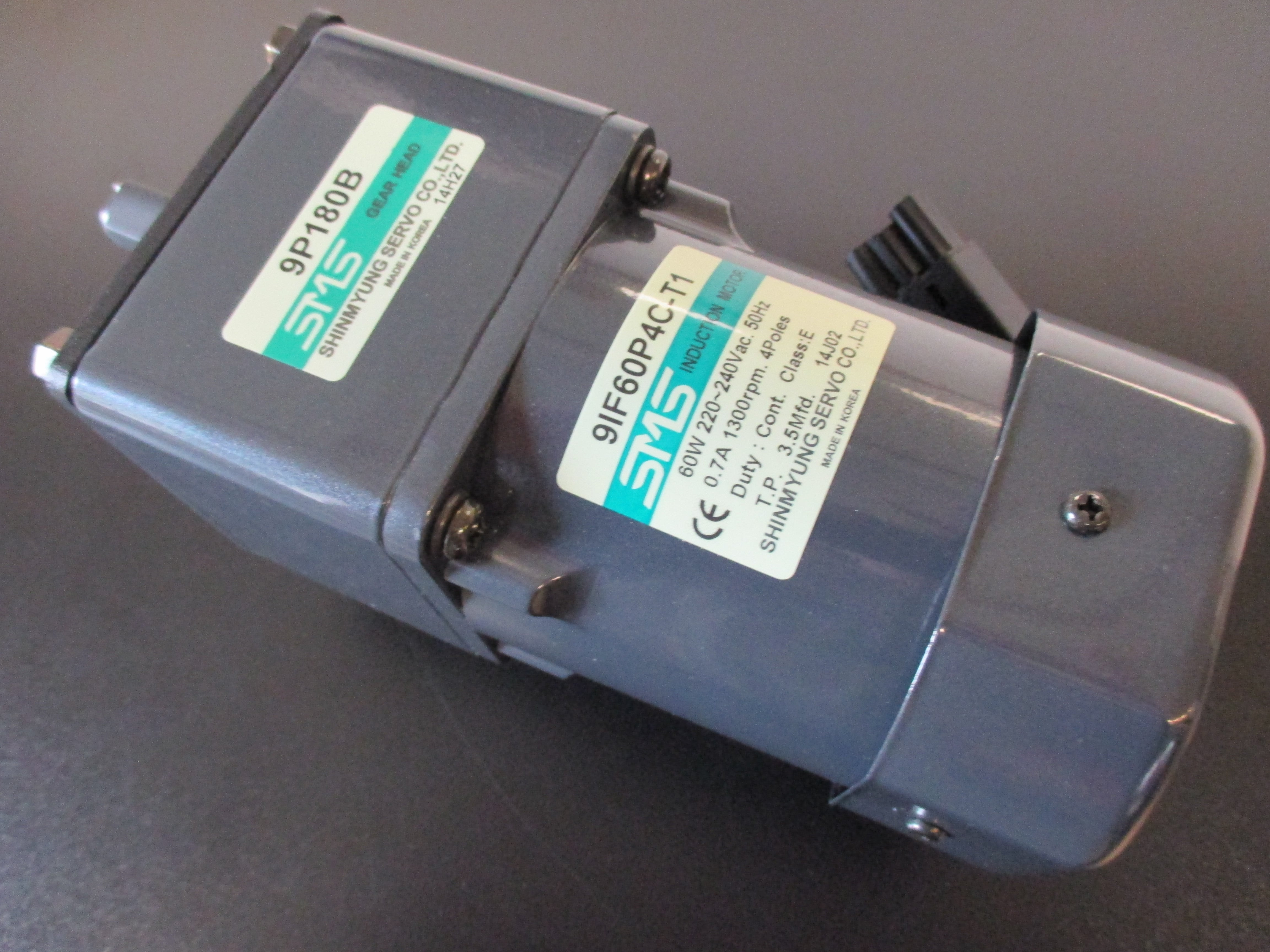 MOTEUR-REDUCTEUR SMS 60W R180